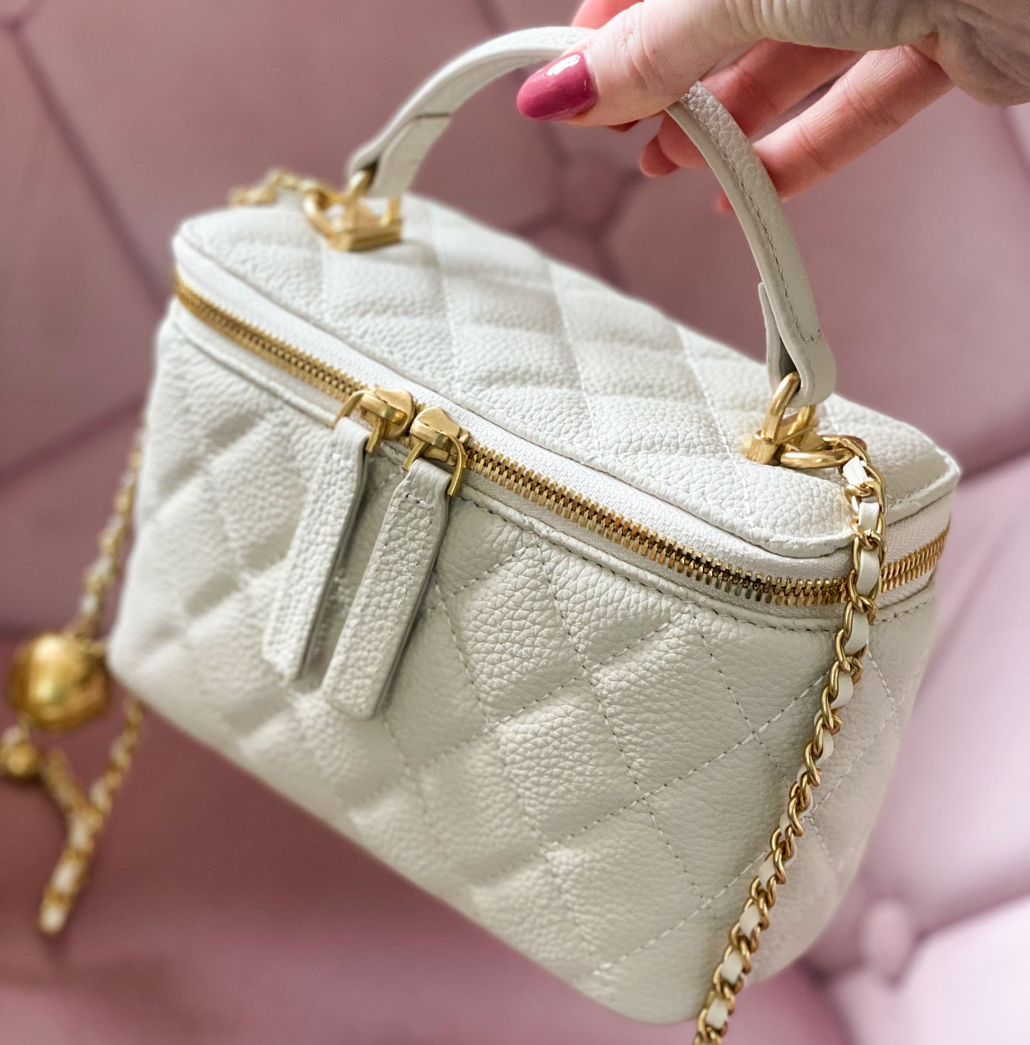 Luxury Vanity Bag Quilted Cowhide Leather Cream With Gold 